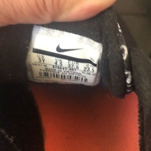 Nike Shoes - Nike sneakers 5Y FREE!!! If you bundle them. Nike Shoes - Nike sneakers 5Y FREE!!! If you bundle them.
